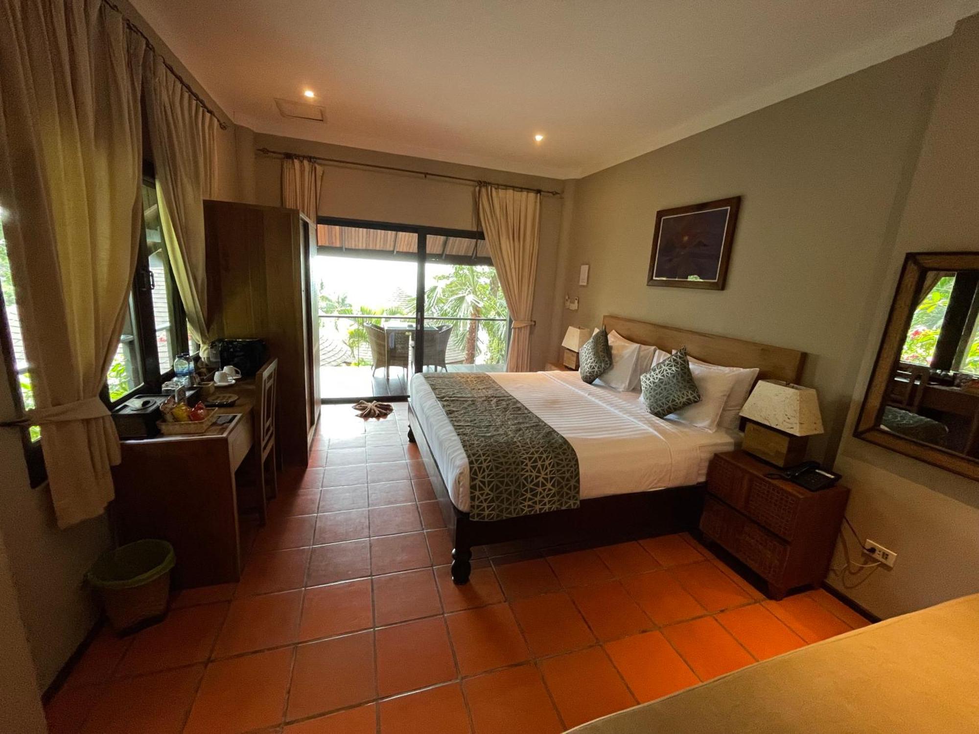 Beyond The Blue Horizon Boutique Bungalows Haad Chao Phao Exterior foto